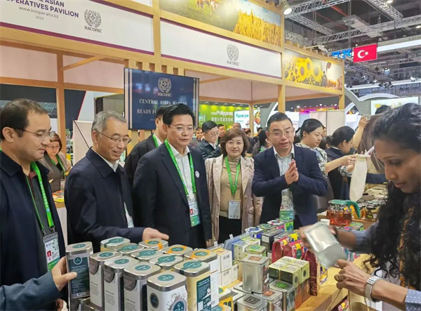 蔡邦银率队赴上海参加第八届中国国际进口博览会、&ldquo;国际合作社年&rdquo;庆祝活动、2025澜湄农业农资经贸合作论坛并开展调研